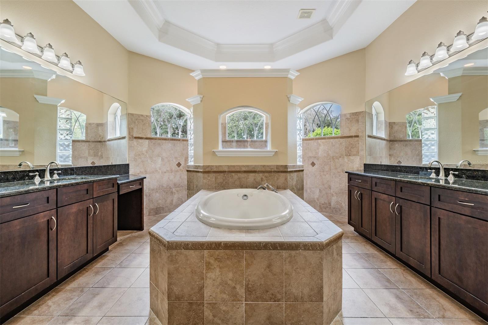 Luxurious bath ensuite with walk thru shower