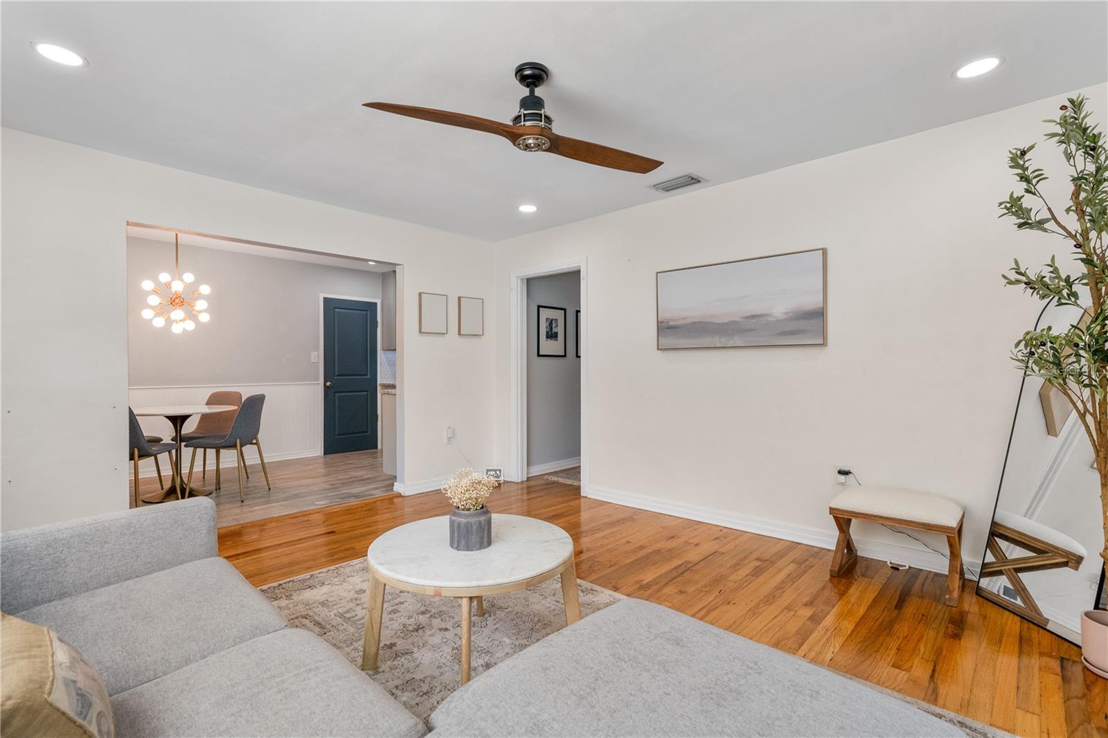 Spacious Living/Family Room