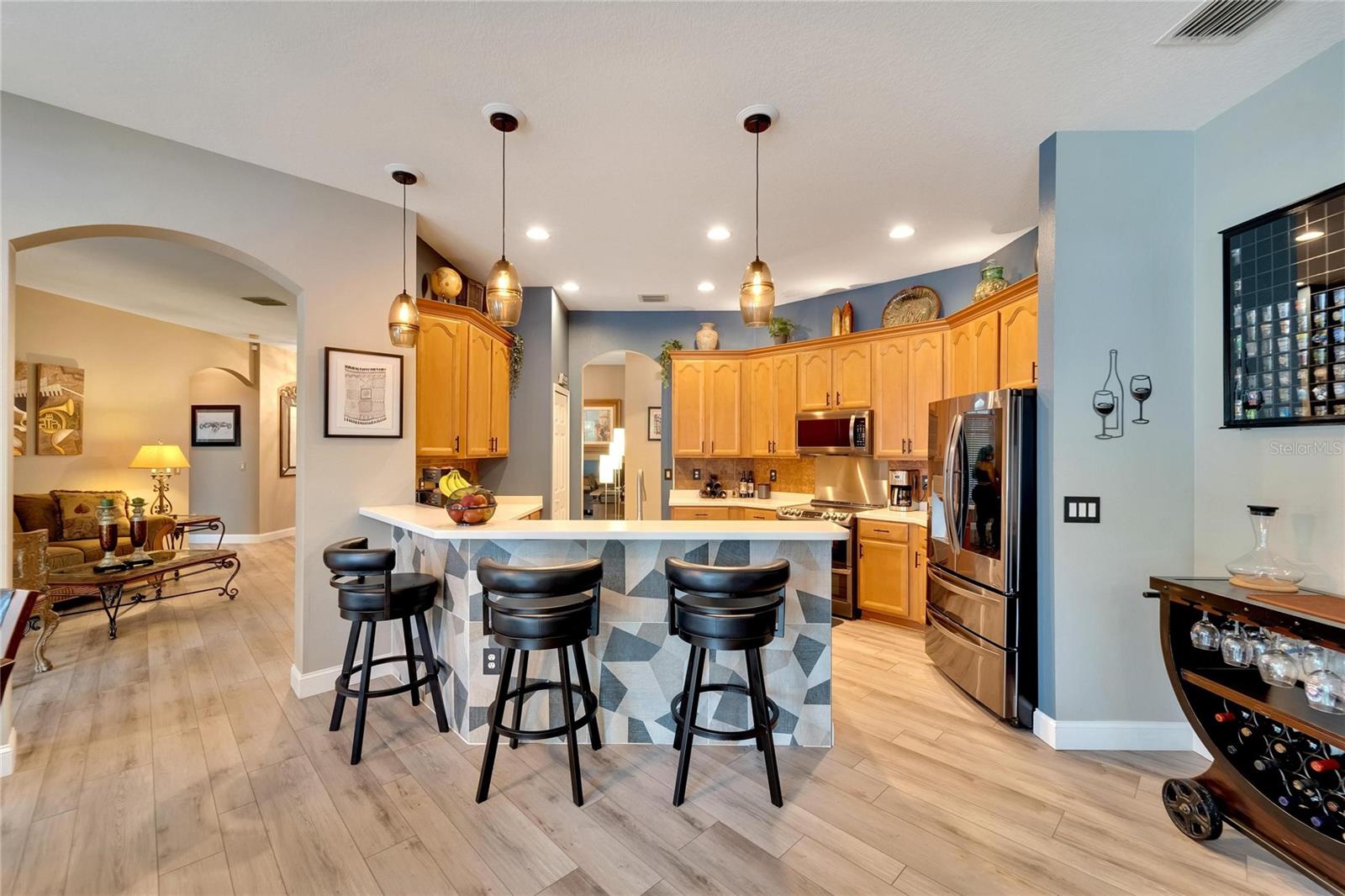 Breakfast bar, perfect for eating breakfast or just hang out with the Chef while they cook.