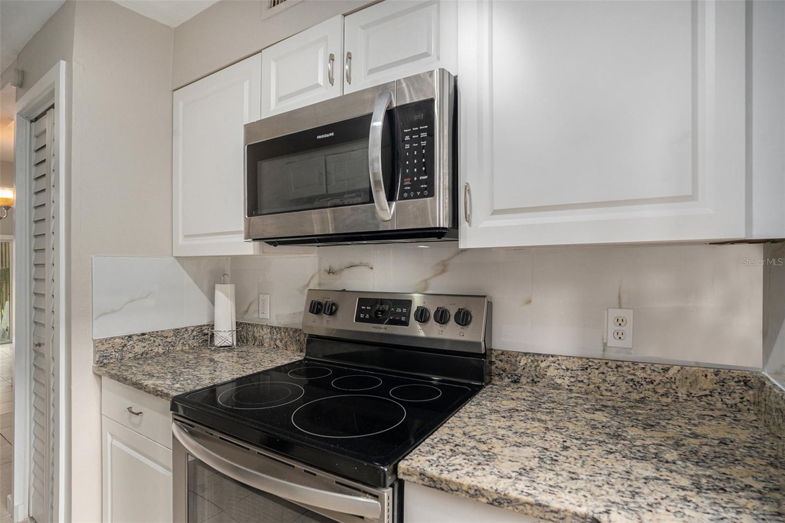 Kitchen- with granite countertops