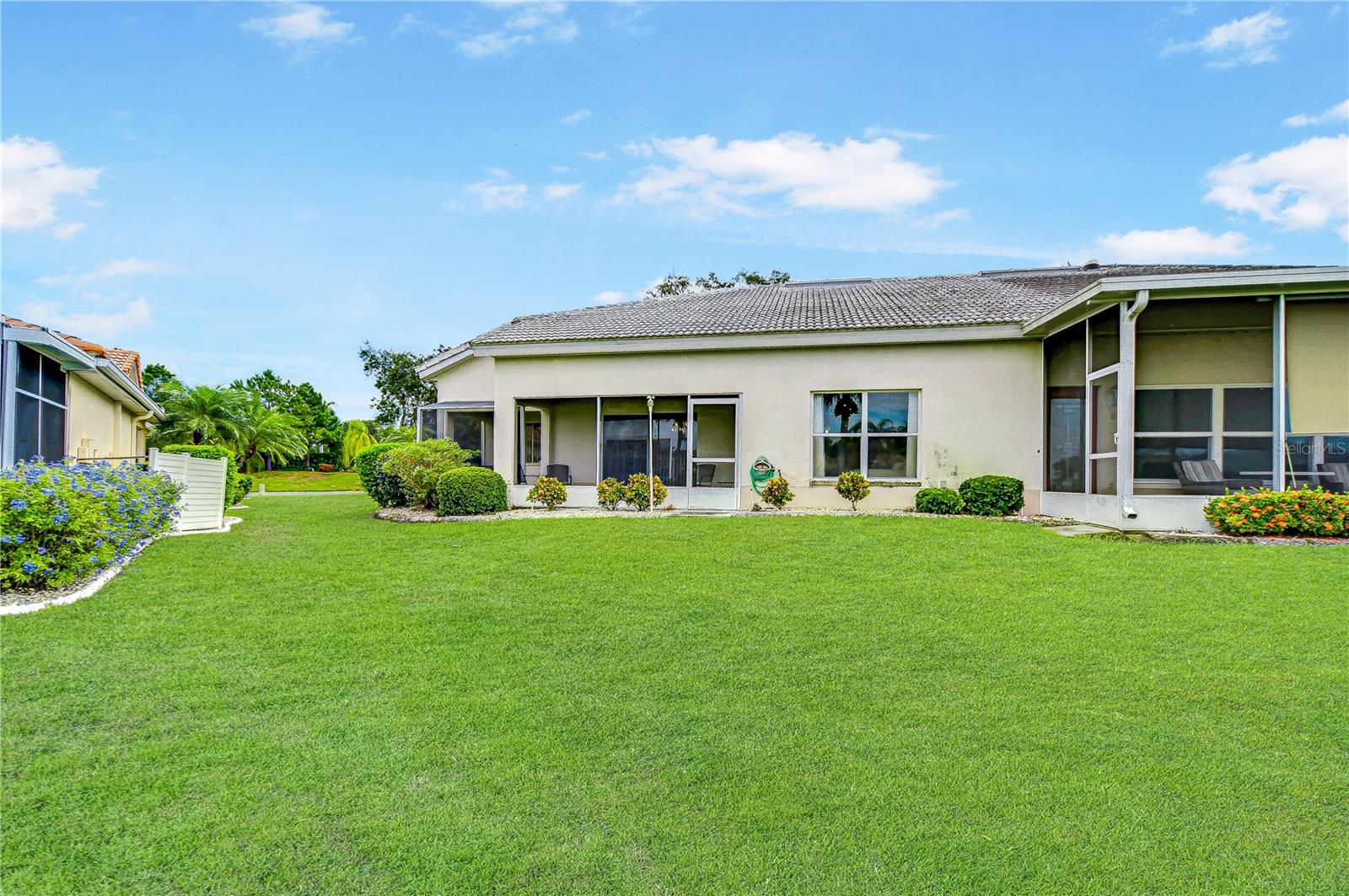 HUGE yard space in addition to the large lanai!