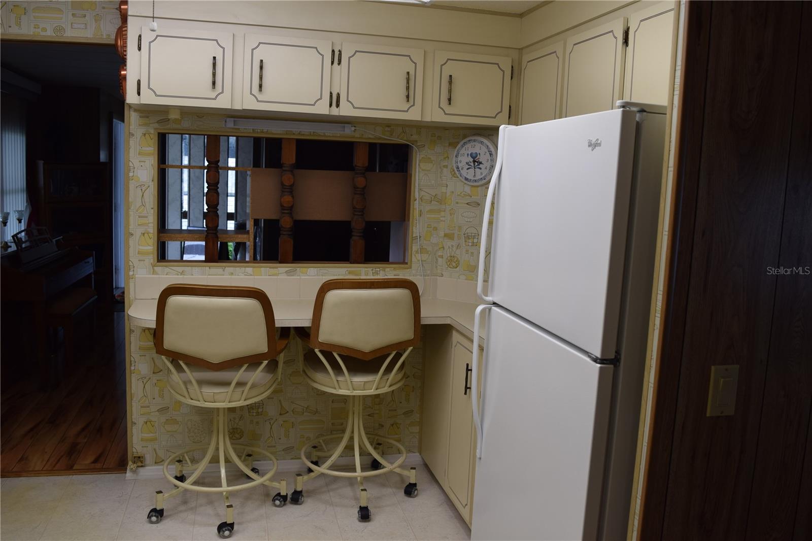 Breakfast bar in Kitchen