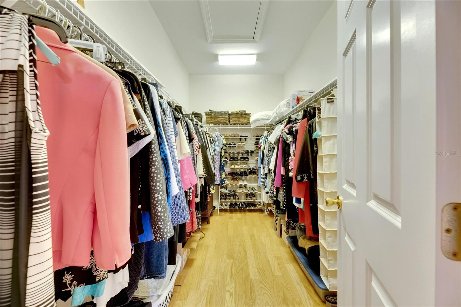 Owner’s En-Suite Walk In Closet