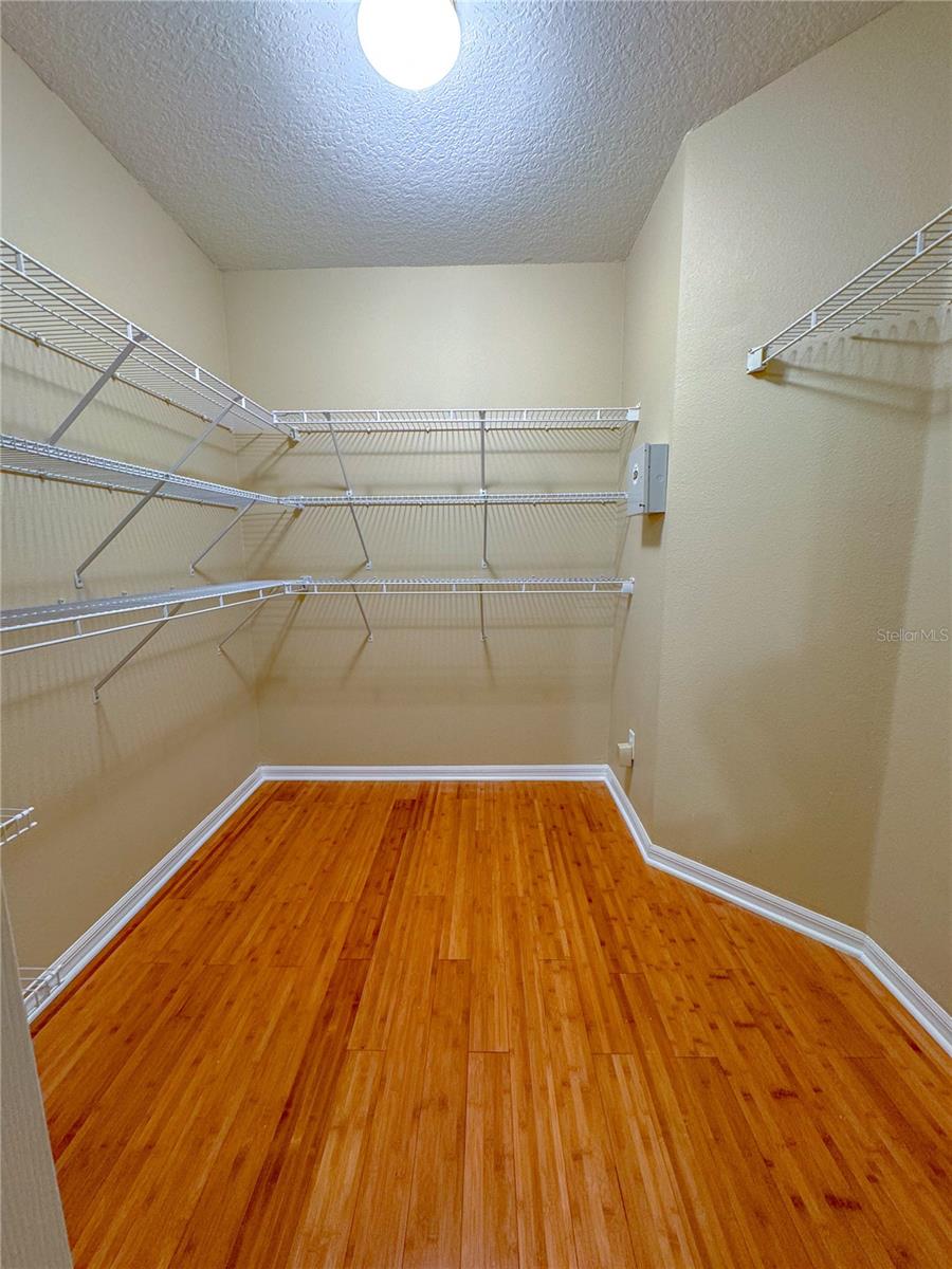 Master bedroom Closet