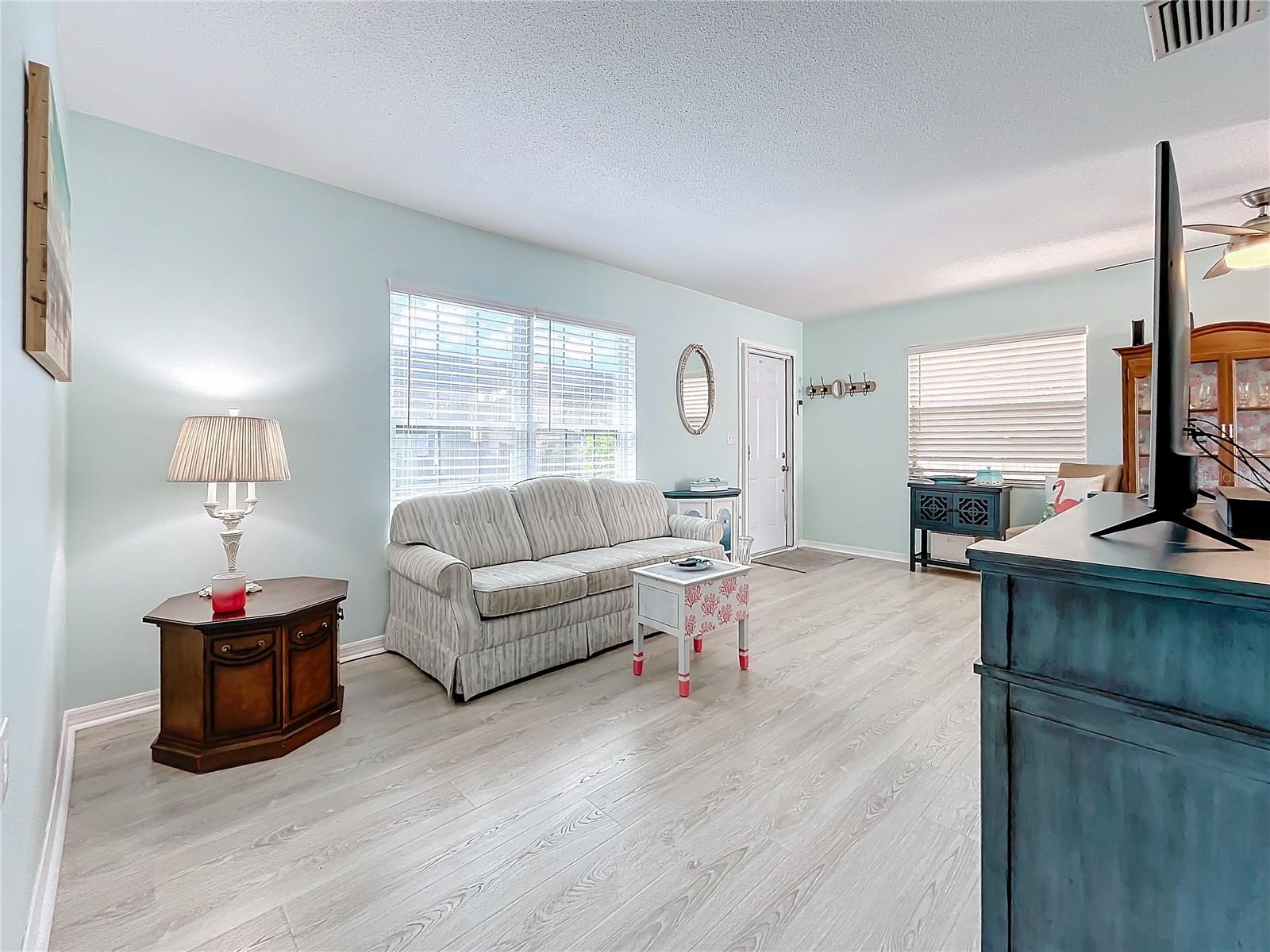 Living room toward the front entry