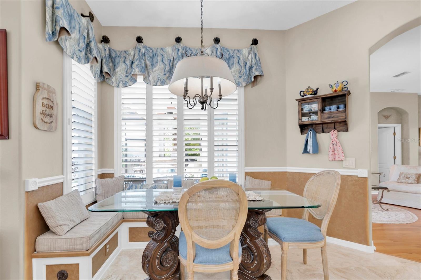 Kitchen nook with window bench