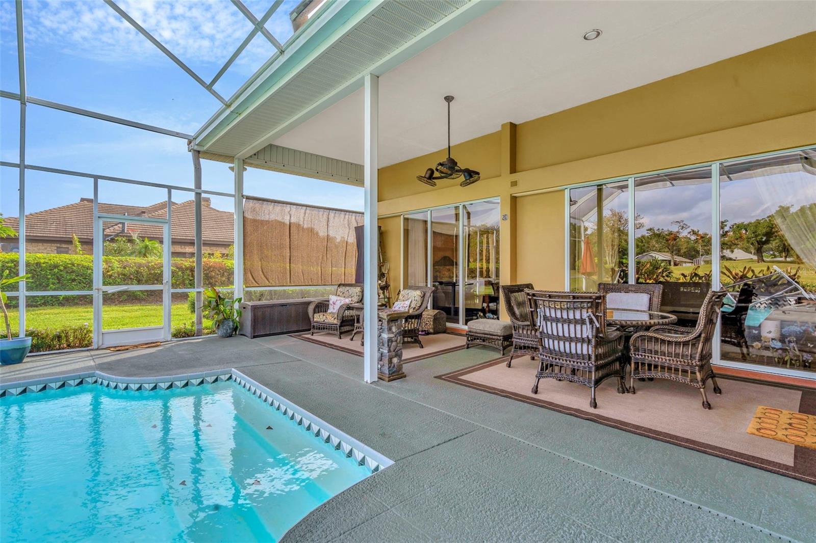 POOL AND ENTERTAINING AREA