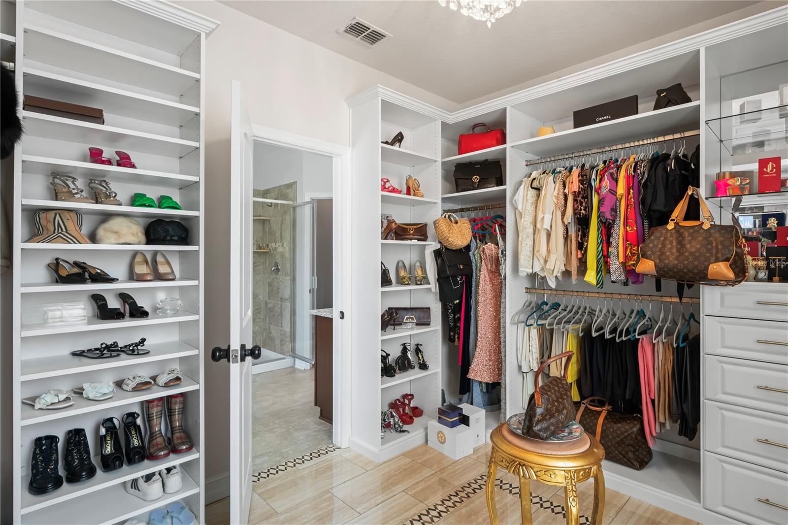 MASTER CLOSET