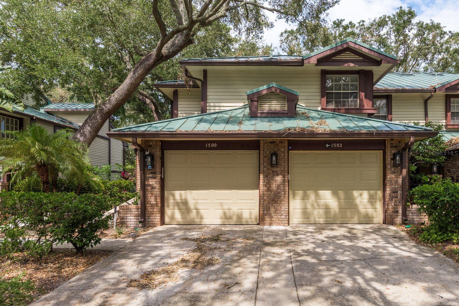 Screened Serenity Balcony/Porch