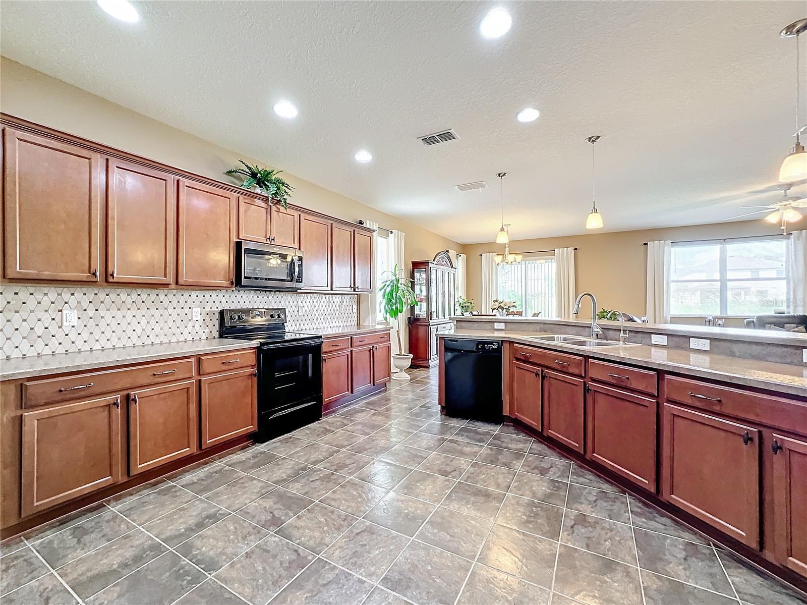 Spacious kitchen