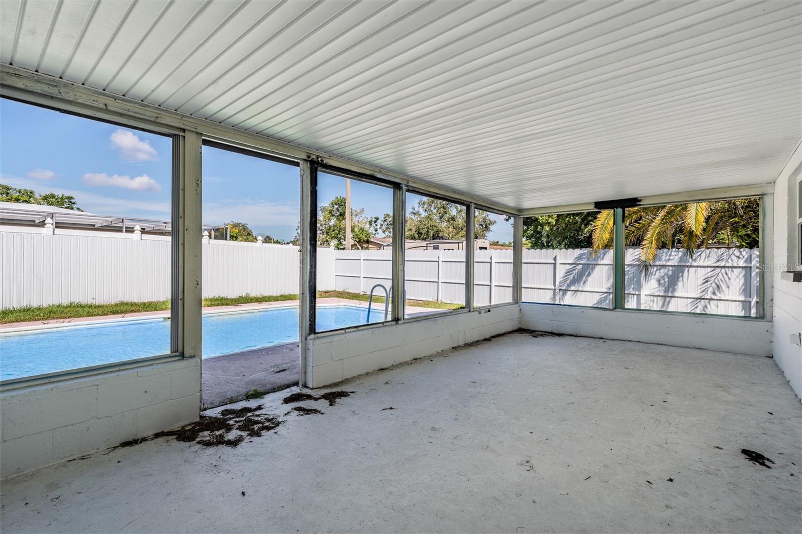 Covered and open porch area, fenced in backyard