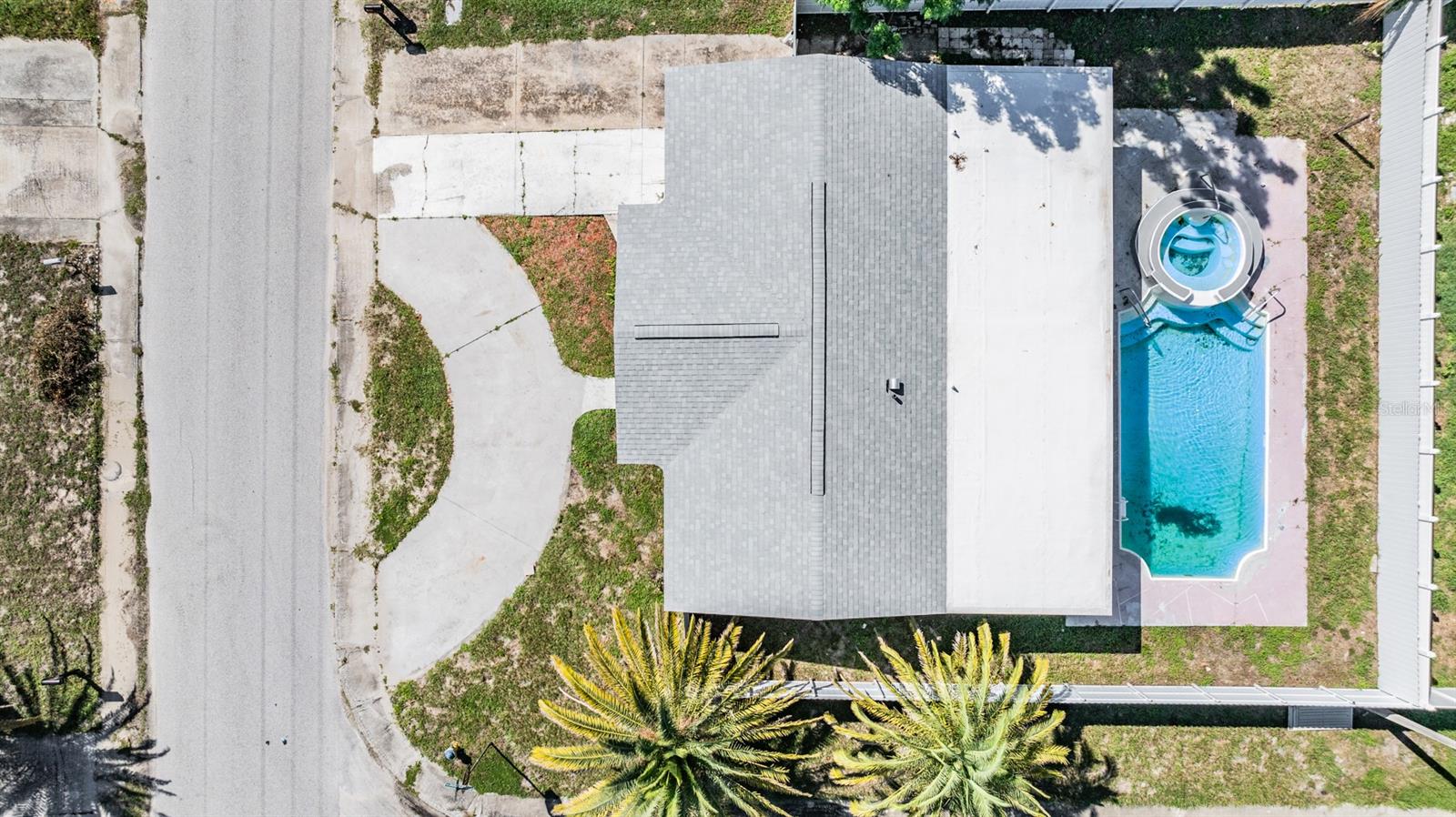 Overview of the property- fenced in backyard