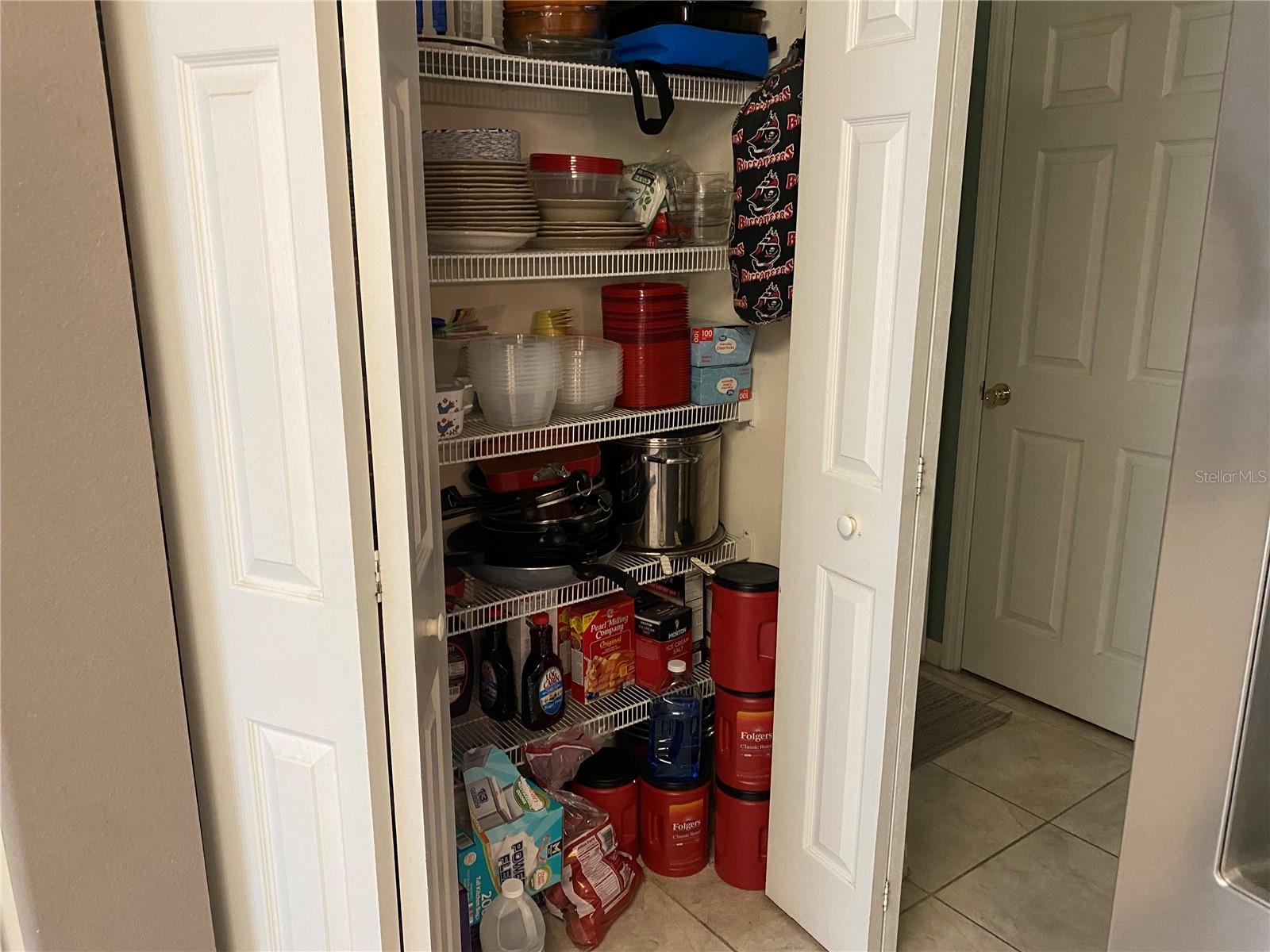 Storage pantry