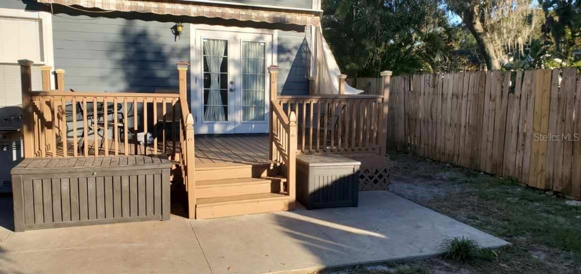 Deck with new solar light caps