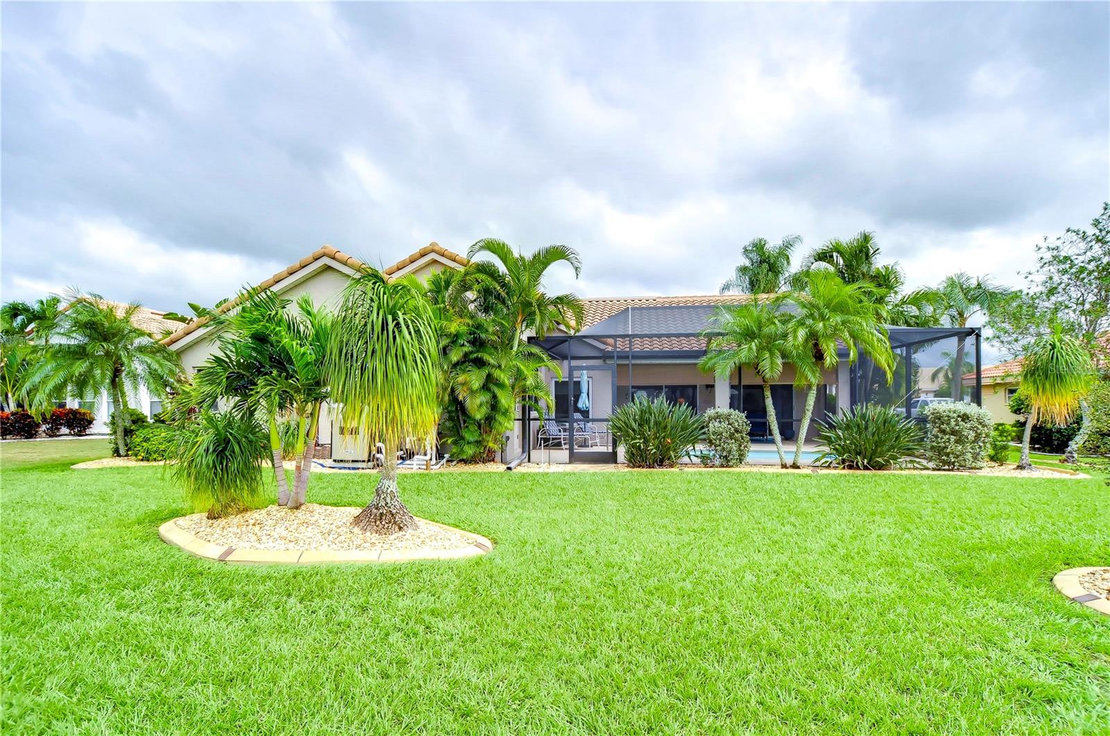 HUGE yard space in addition to the large lanai!