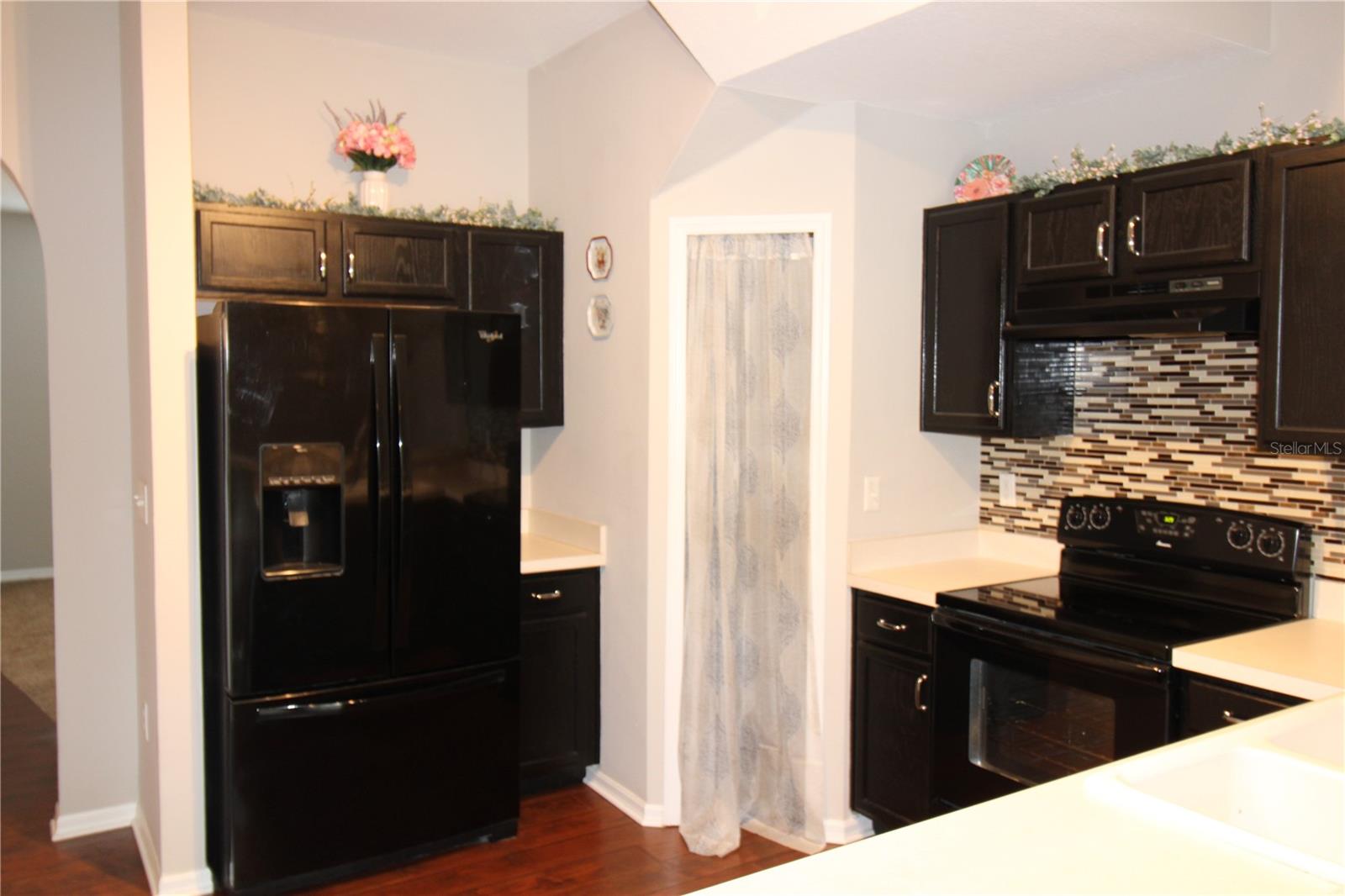 Kitchen, Pantry & Refrigerator