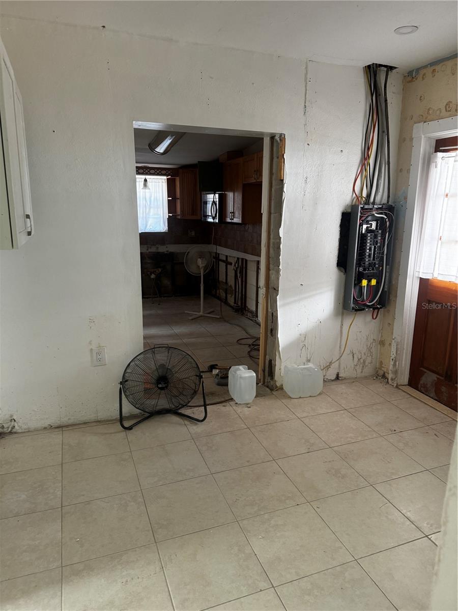 Dining Room looking into Kitchen Area