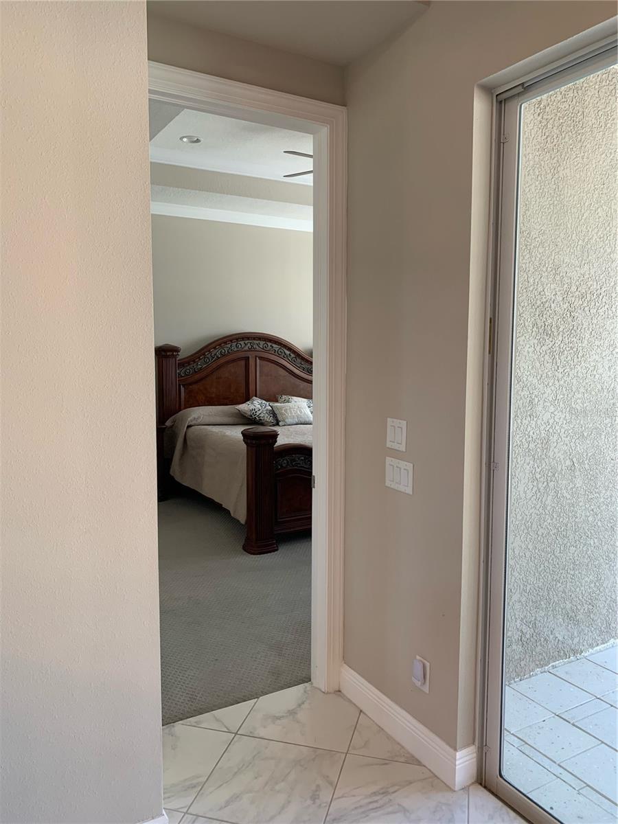 door from living room to master bedroom