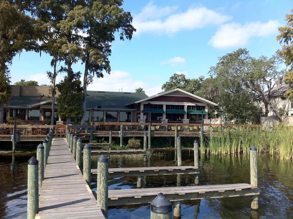 Lake Tarpon Dining by Boat!