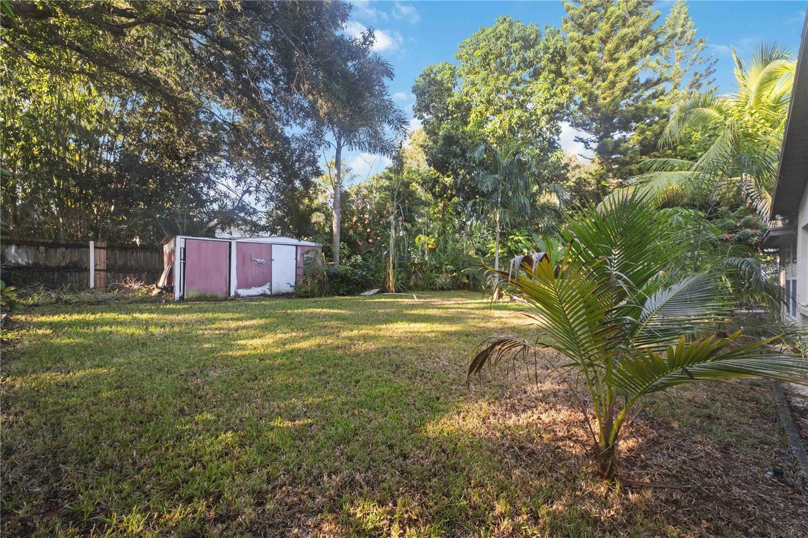 Nice sized backyard for those fun cookouts!