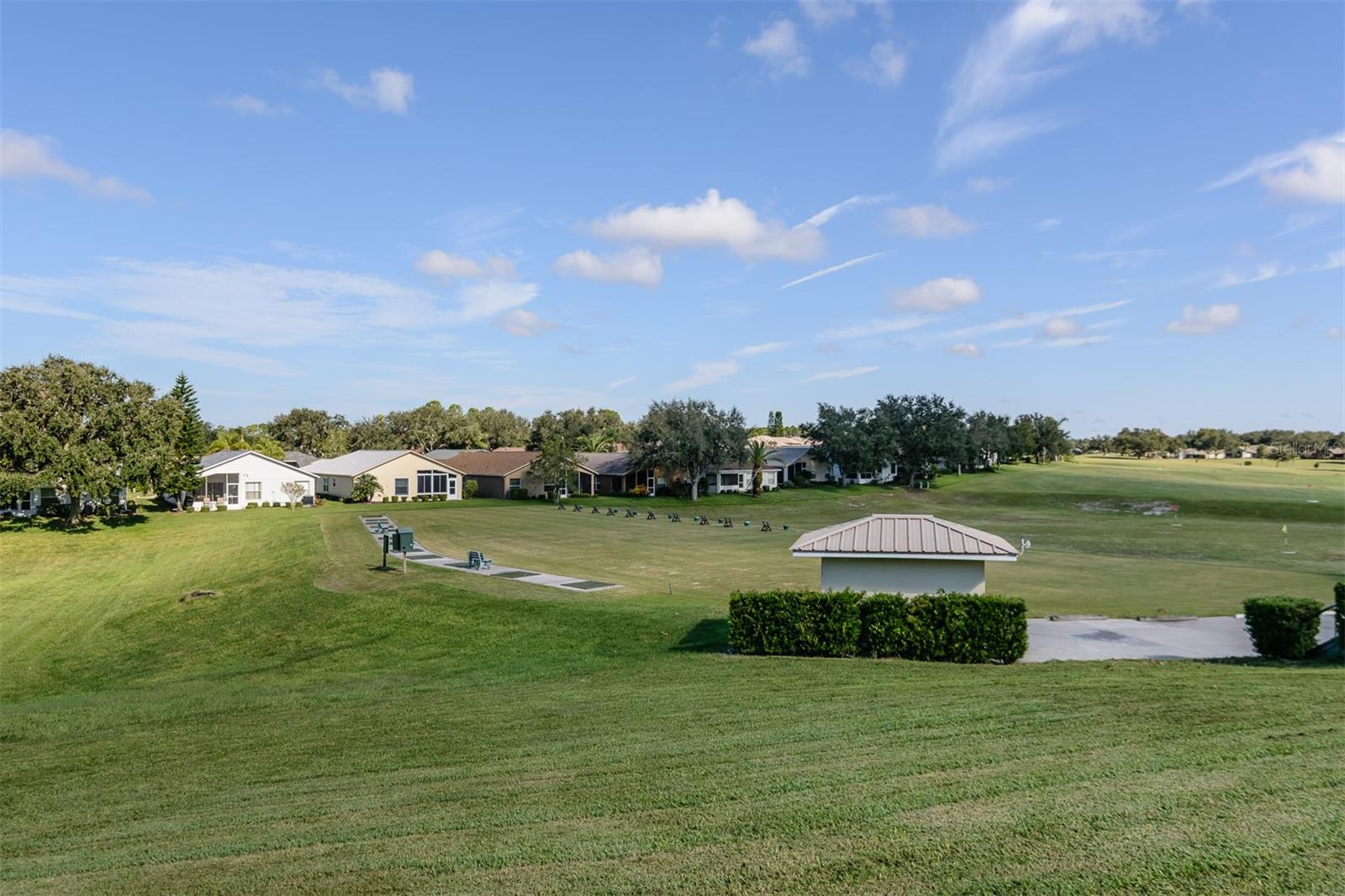 DRIVING RANGE