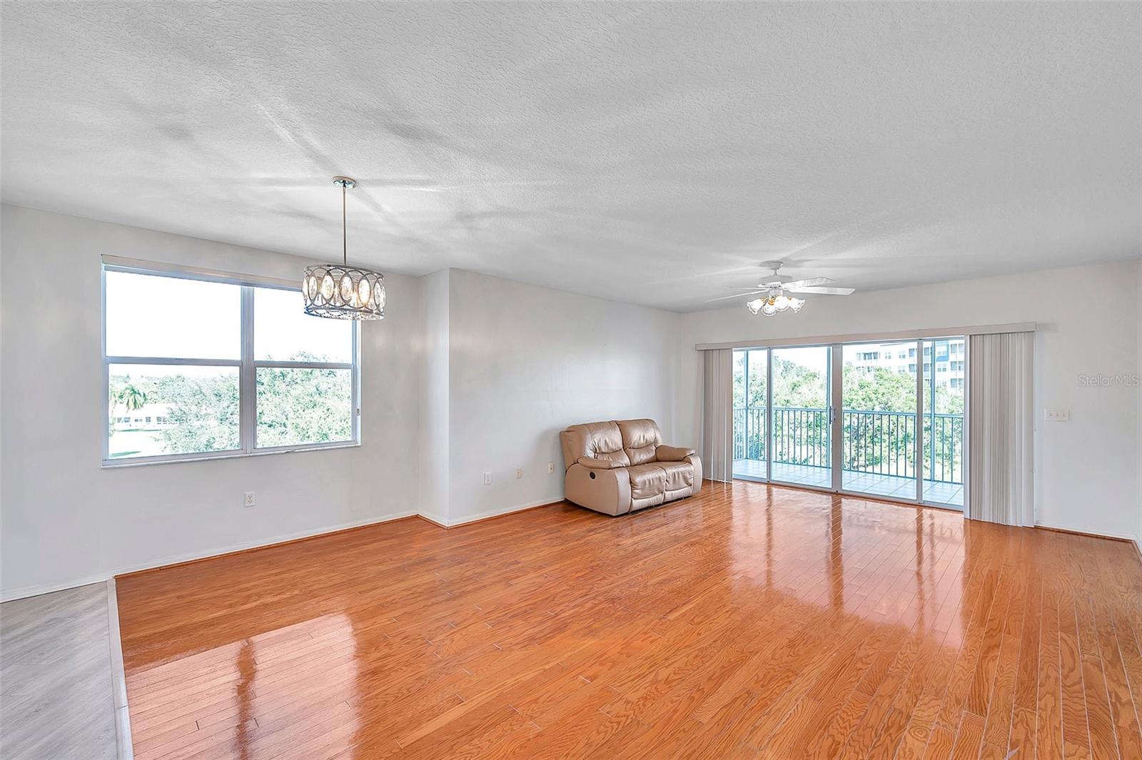 Open Concept Living/Dining Room.