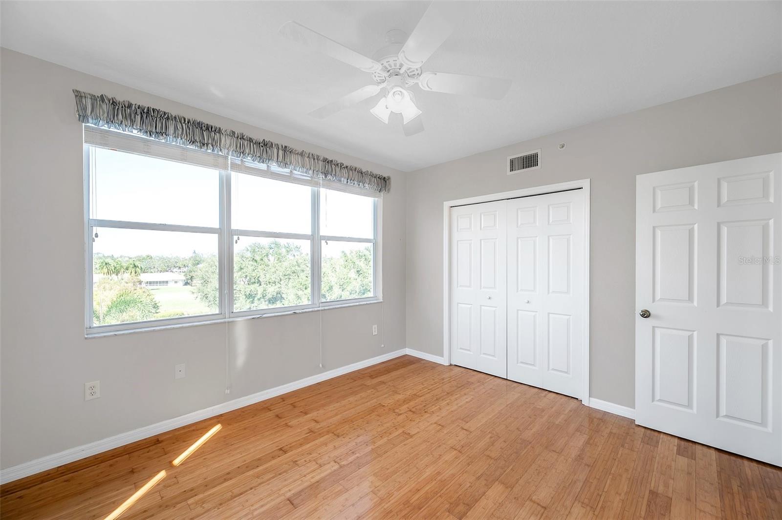 Guest bedroom 2 or office.