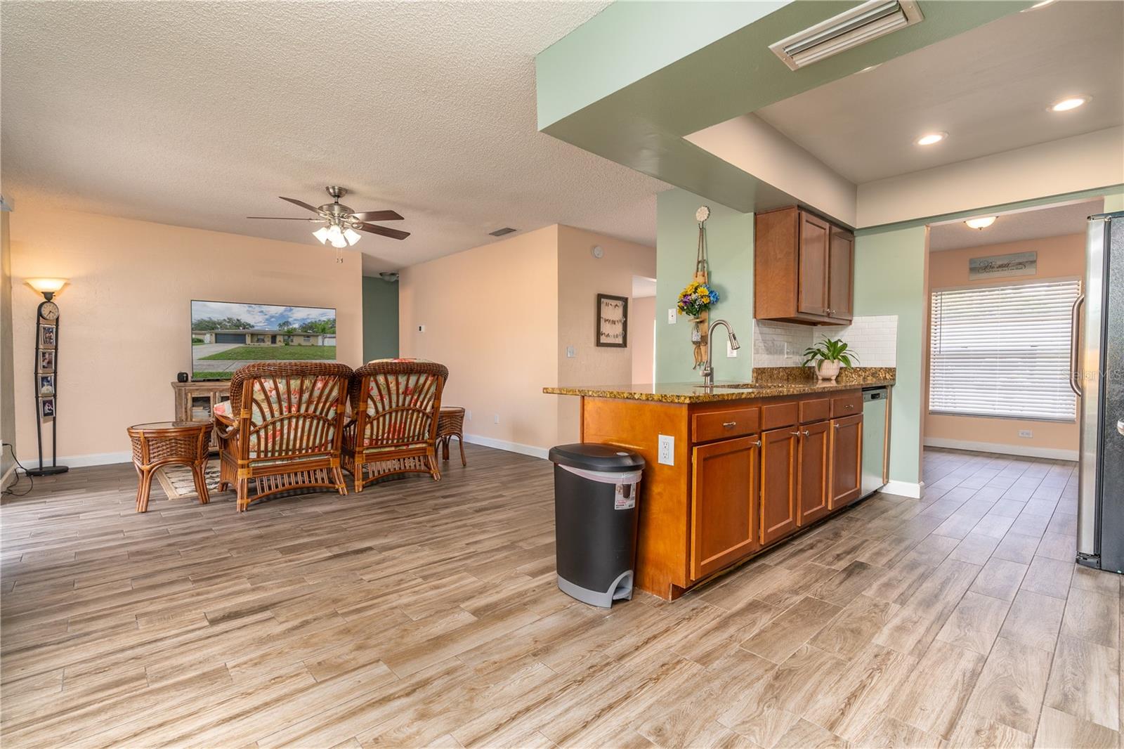 Eat in kitchen breakfast nook and bar