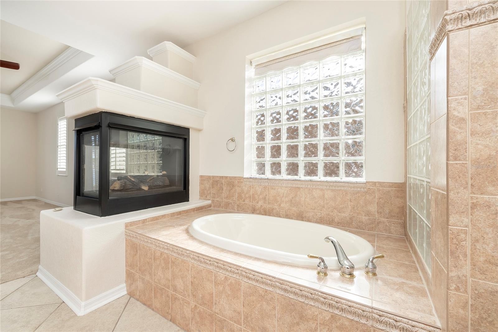 Tub in Master Bathroom