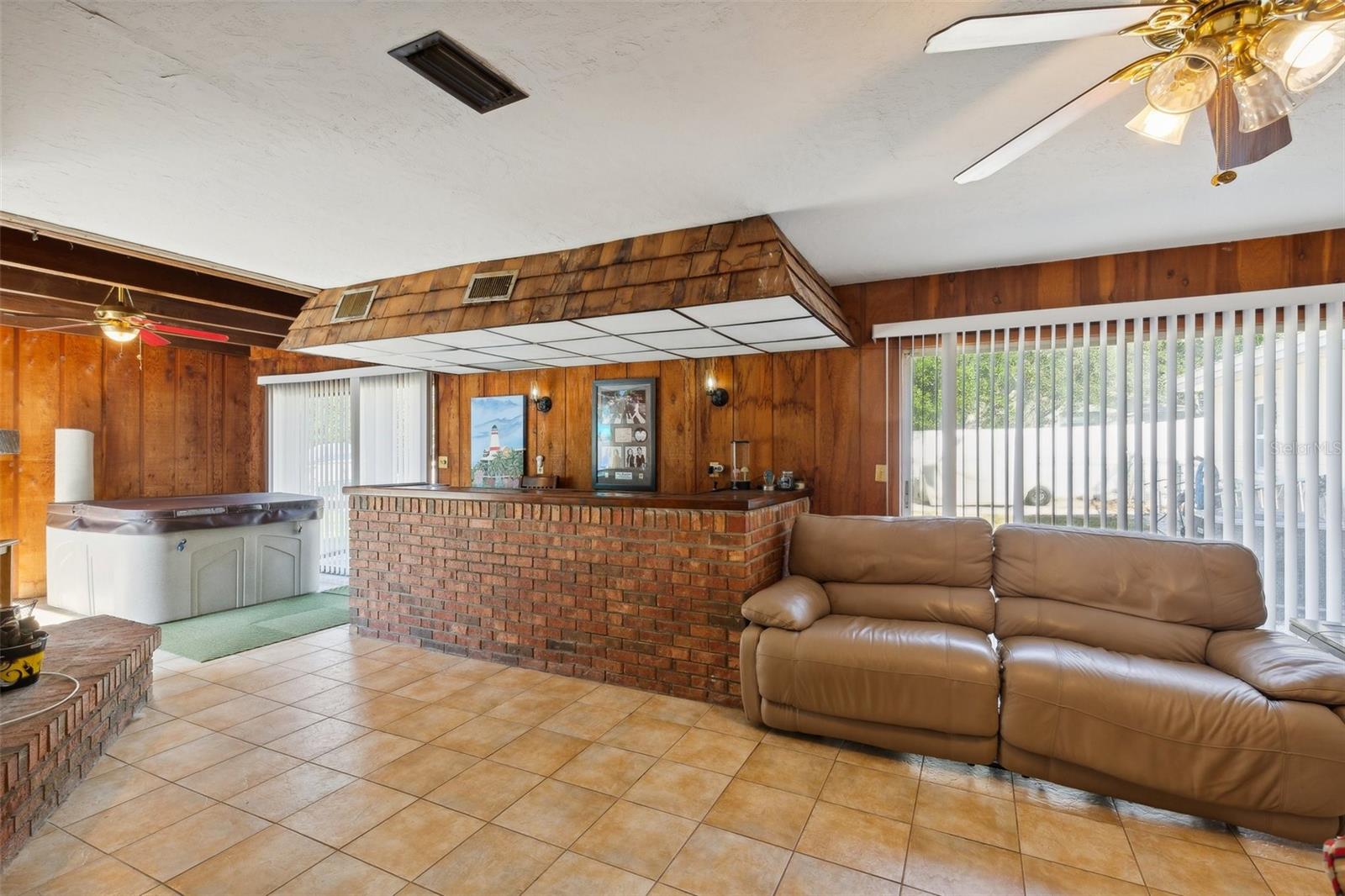 Living Room with Hot Tub & Bar Area