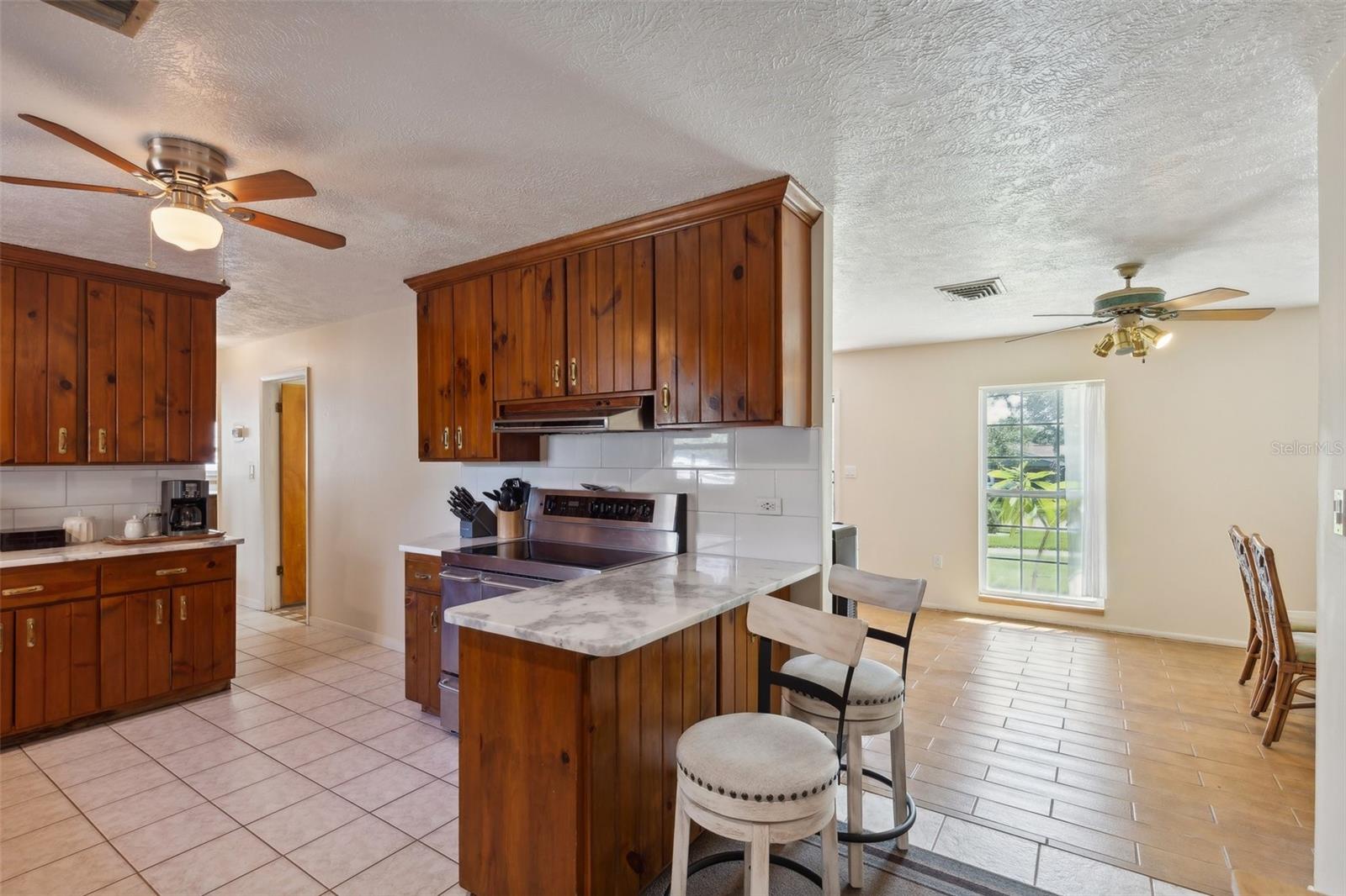 Kitchen with New Tiled Backsplash