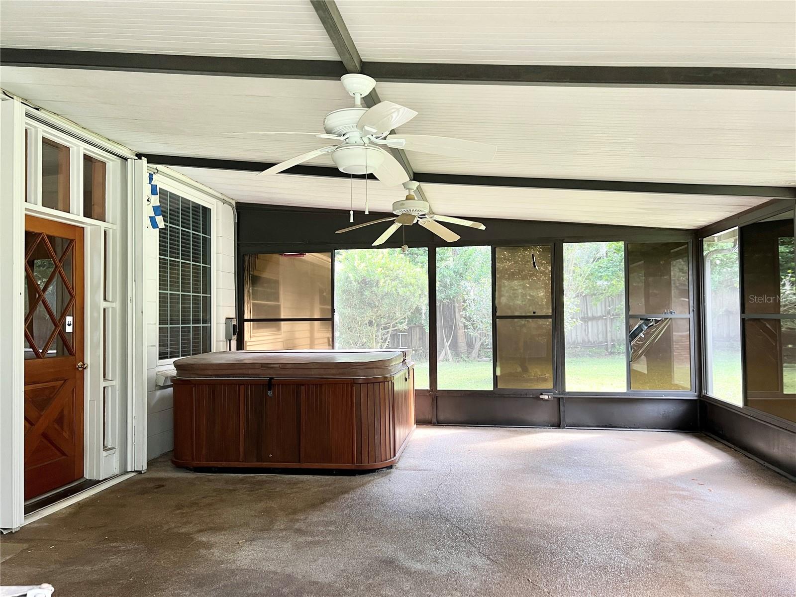 Screened Porch - Ceiling Fan