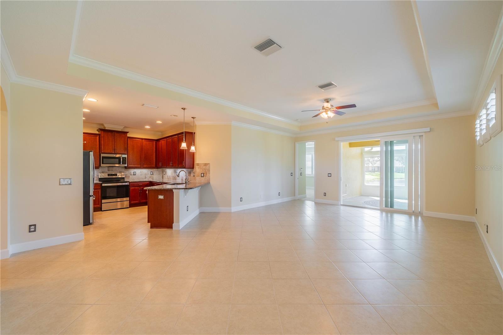 dining room to living room and kitchen