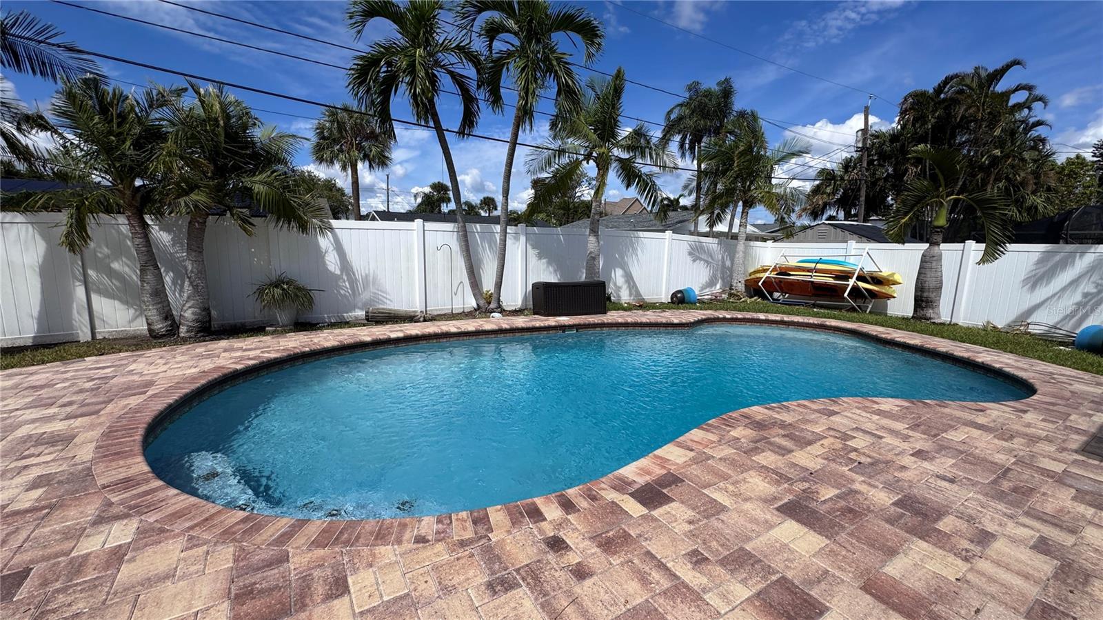 Gorgeous pool post-hurricanes