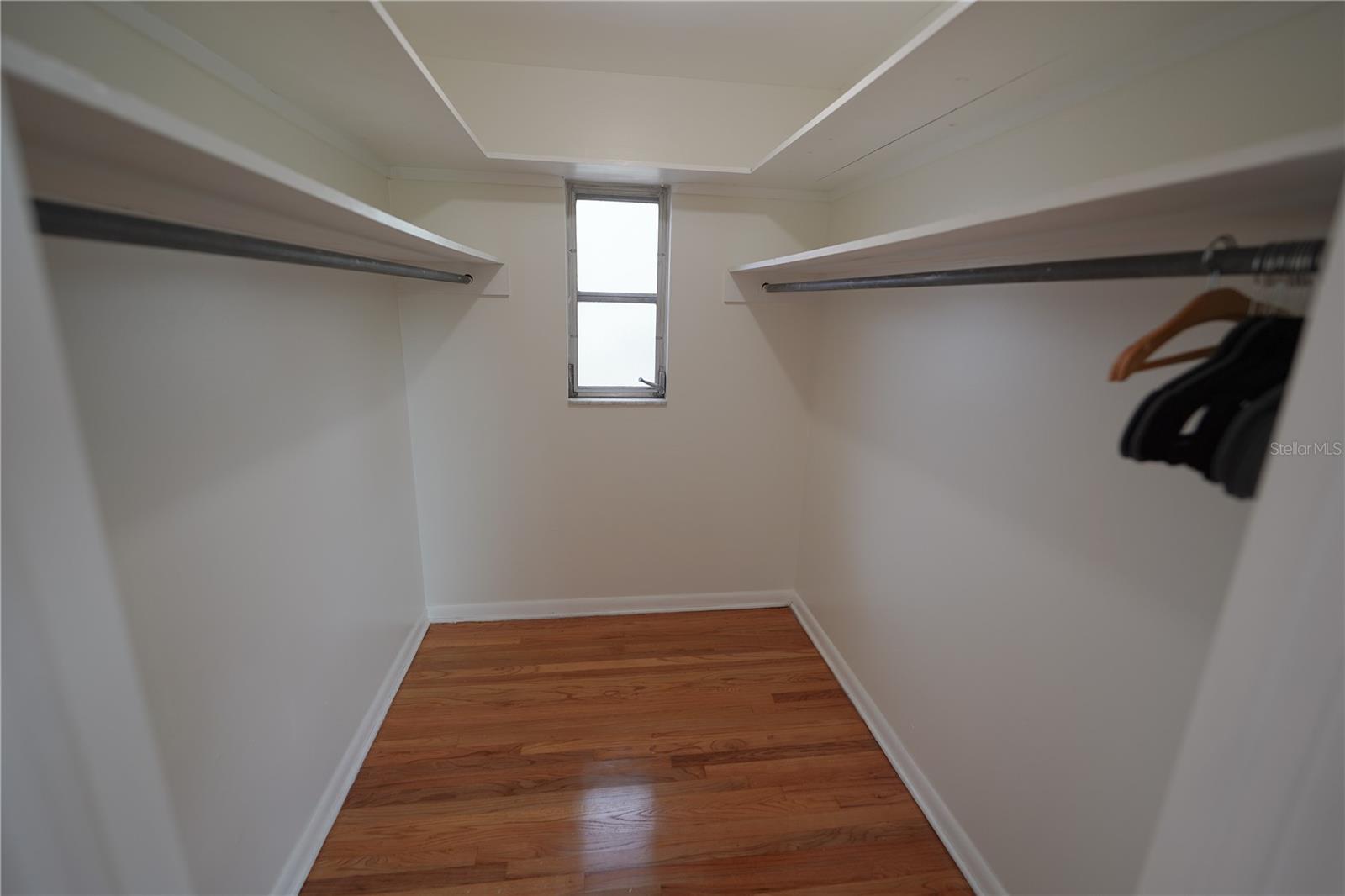 there are two walk-in closets in primary bedroom