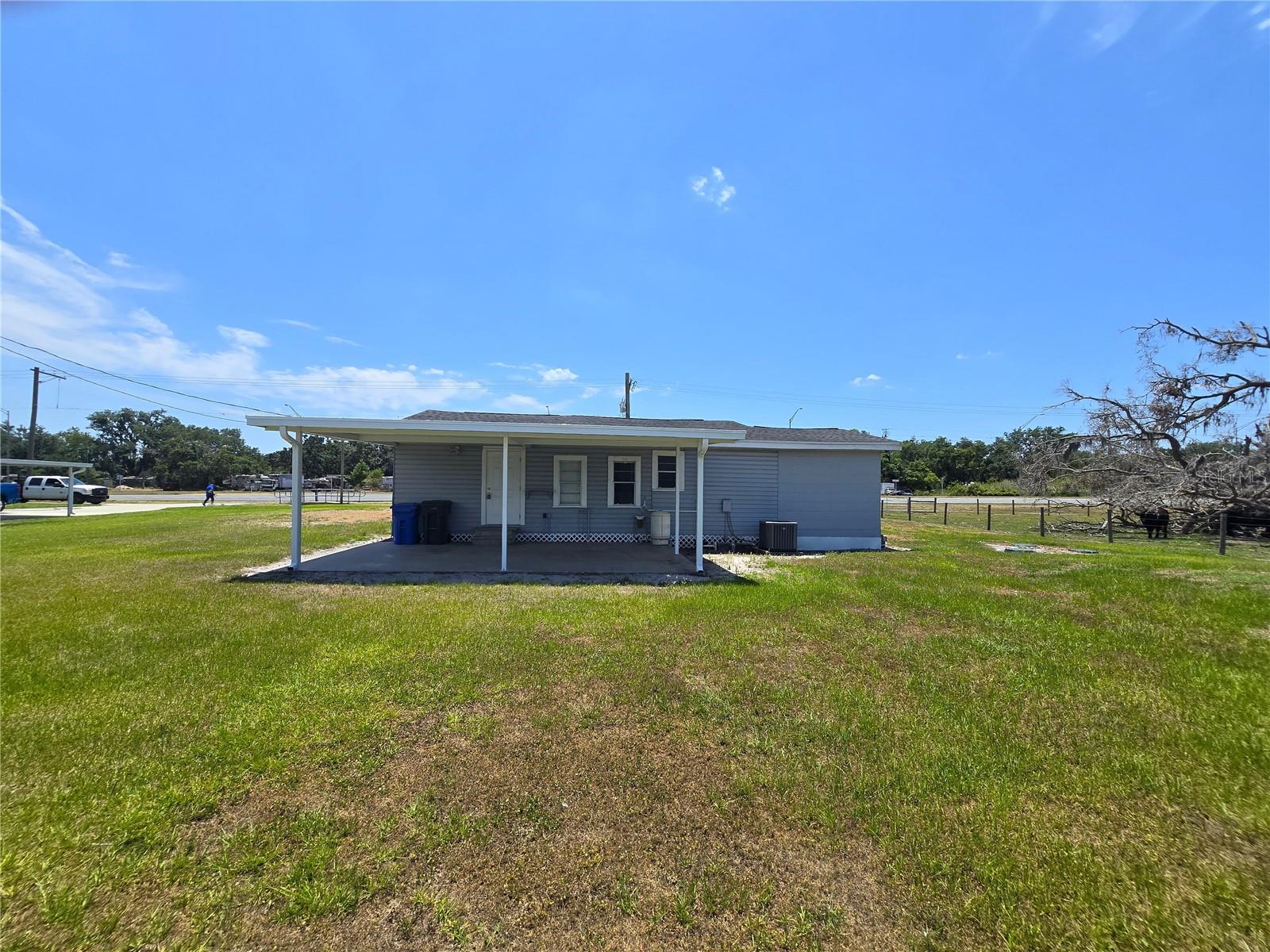 4608 W SR60 House