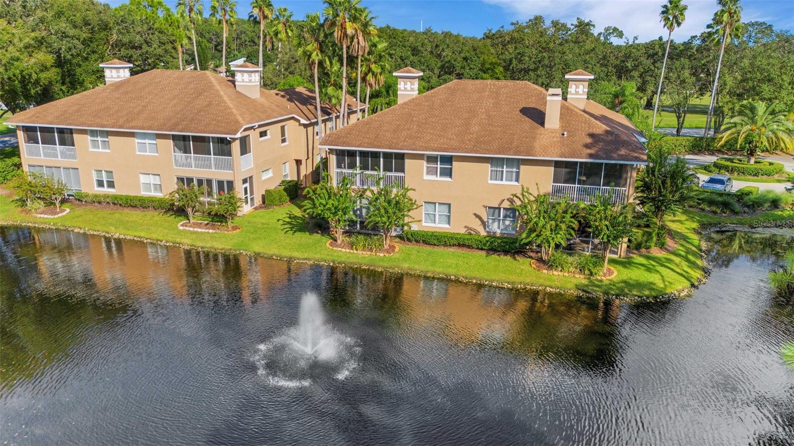 First floor 2/2 condo with garage in Palm Harbor!