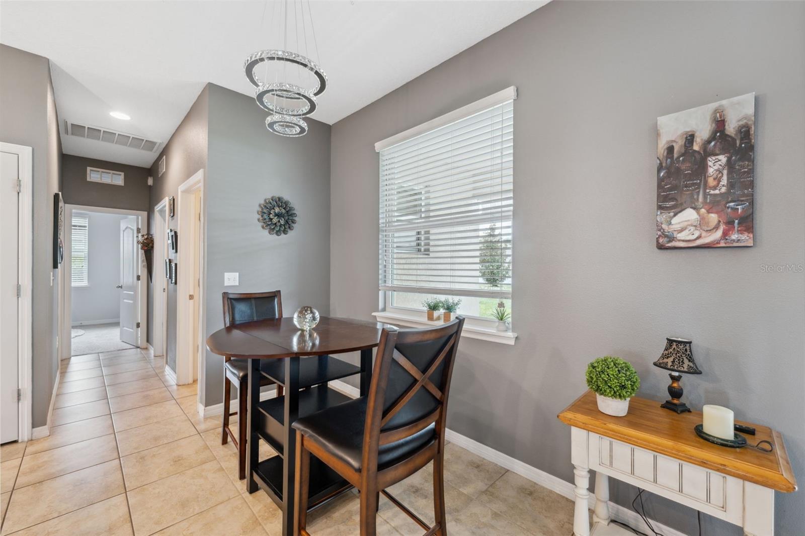 Kitchen Dining Area