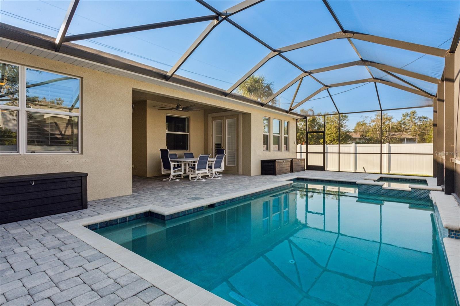 pool/spa with screen enclosure