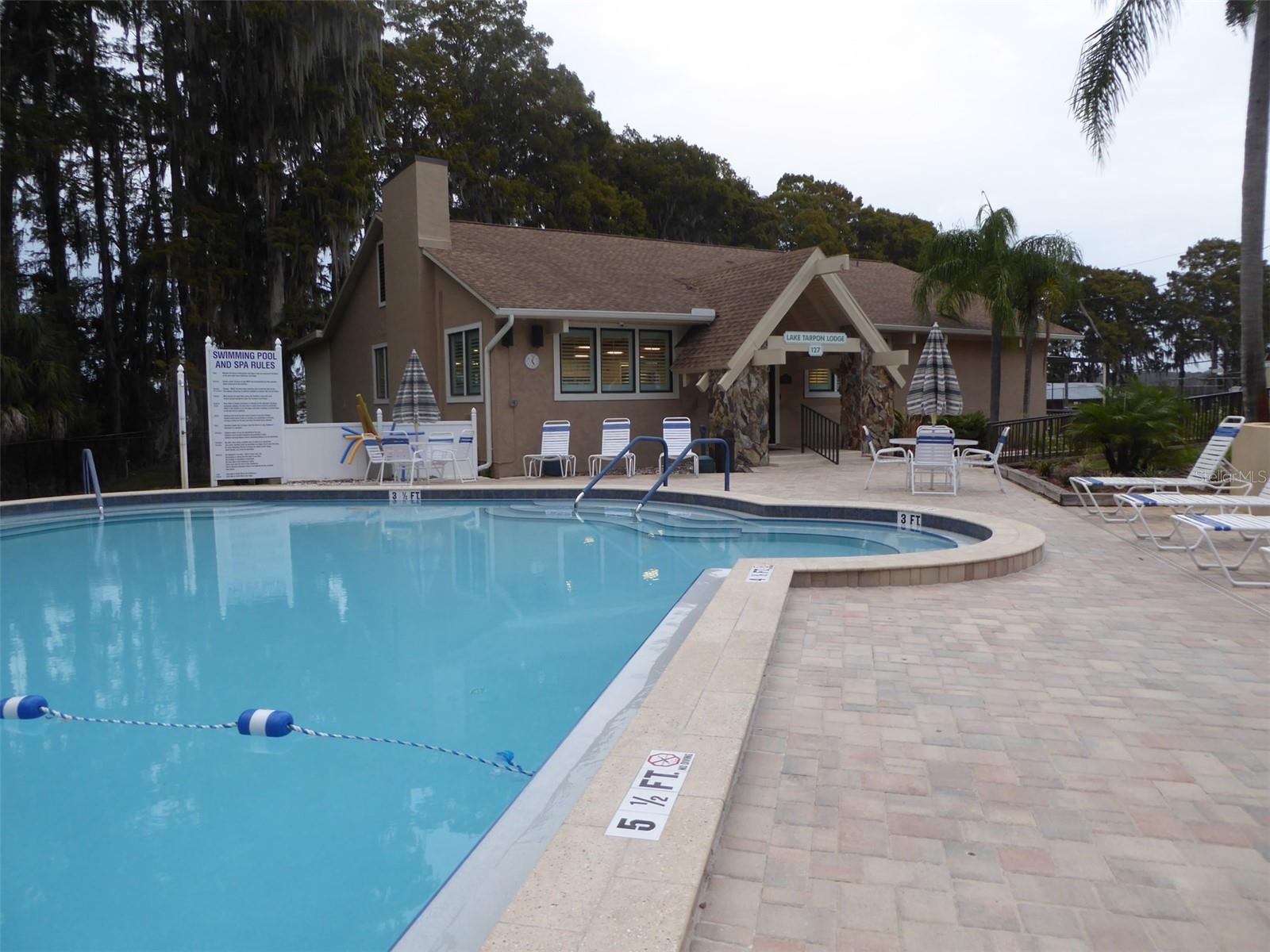 LODGE POOL