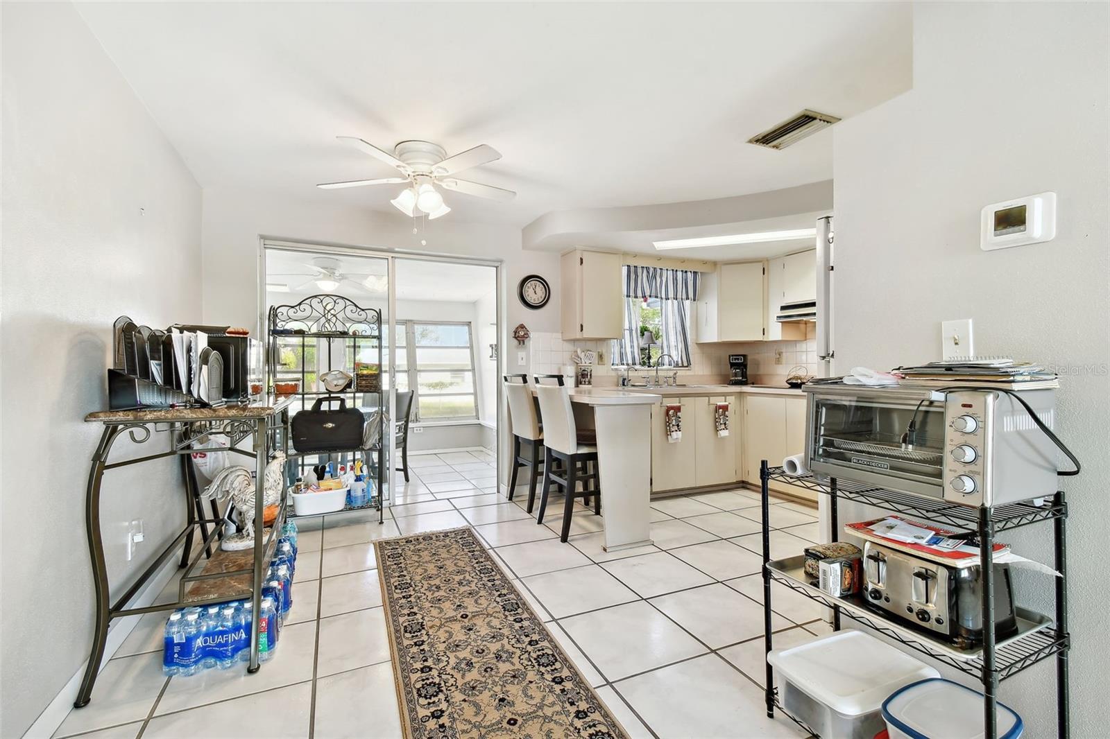 Living room leading to the kitchen