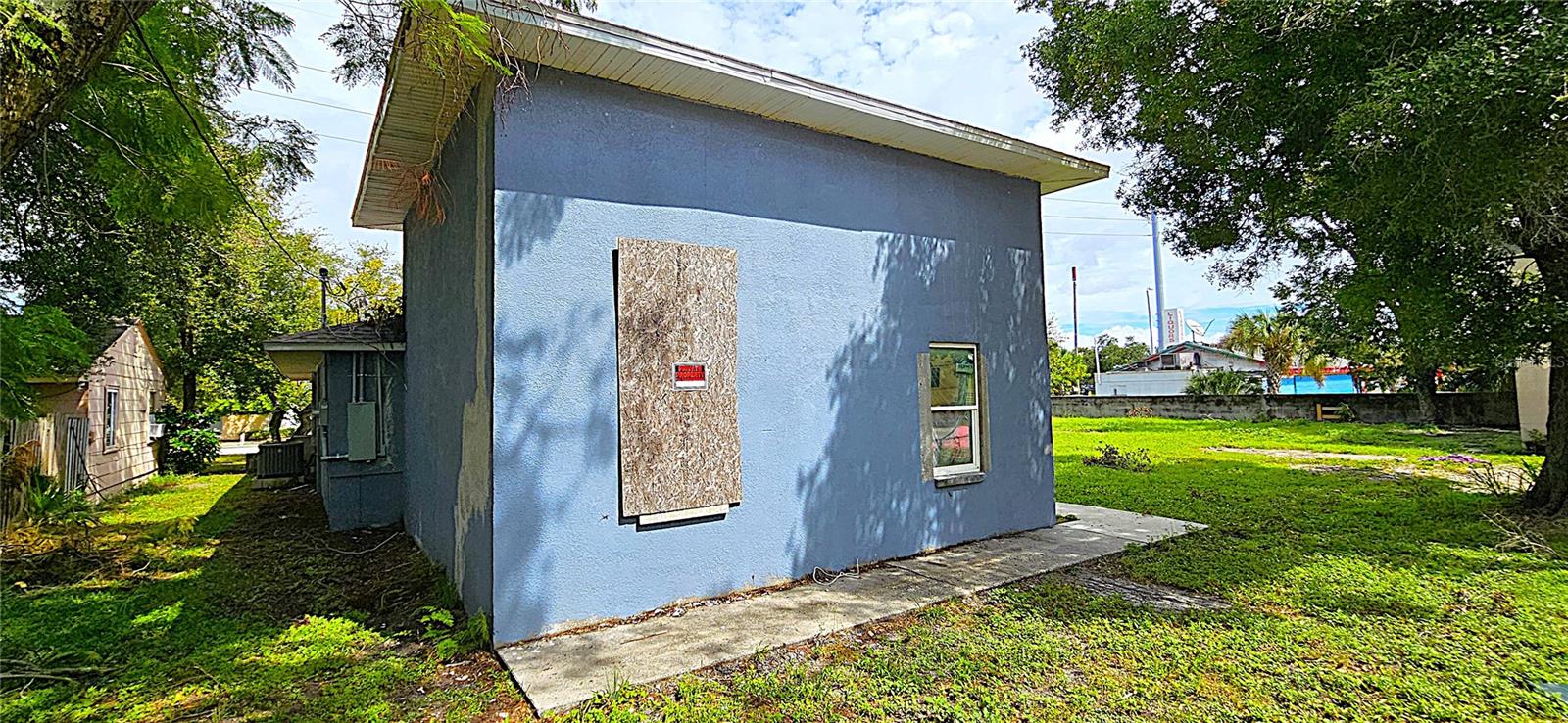 Rear: 3432 2nd Ave S, St. Petersburg FL 33711