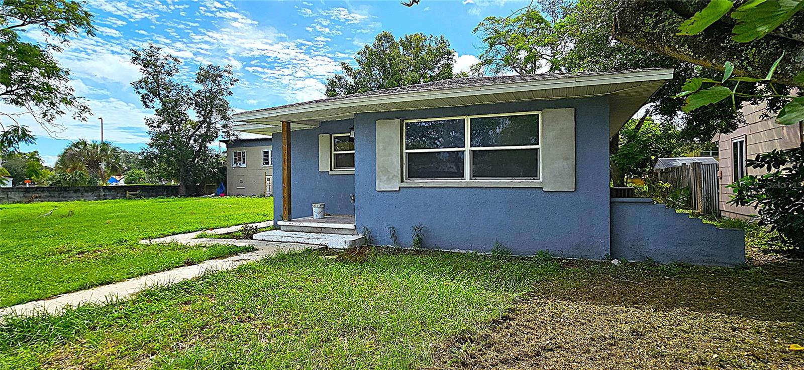 3432 2nd Ave S, St. Petersburg FL 33711: 4 bedroom, Loft, 2 bathroom