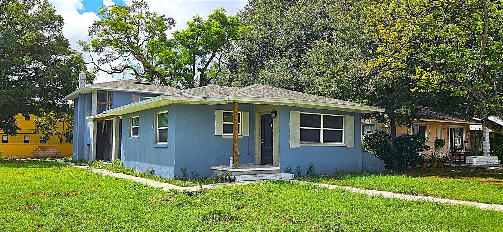 3432 2nd Ave S, St. Petersburg FL 33711: 4 bedroom, Loft, 2 bathroom