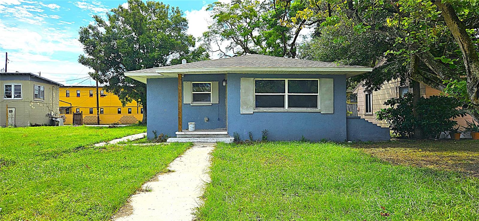 3432 2nd Ave S, St. Petersburg FL 33711: 4 bedroom, Loft, 2 bathroom