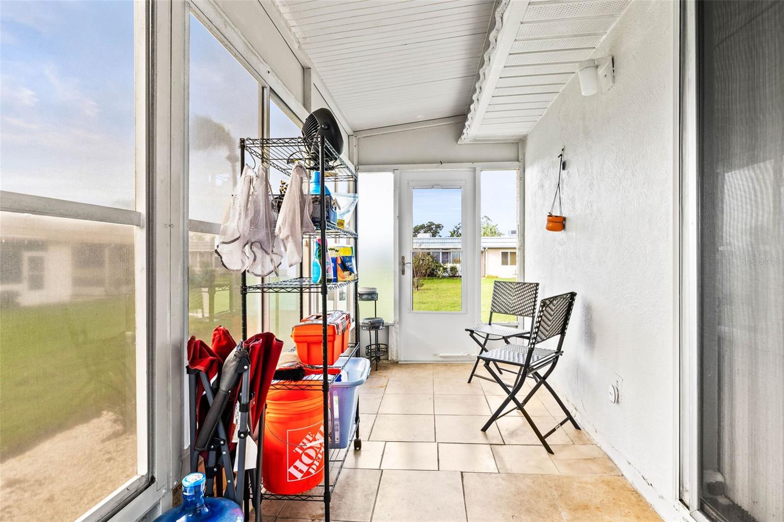Screened in lanai