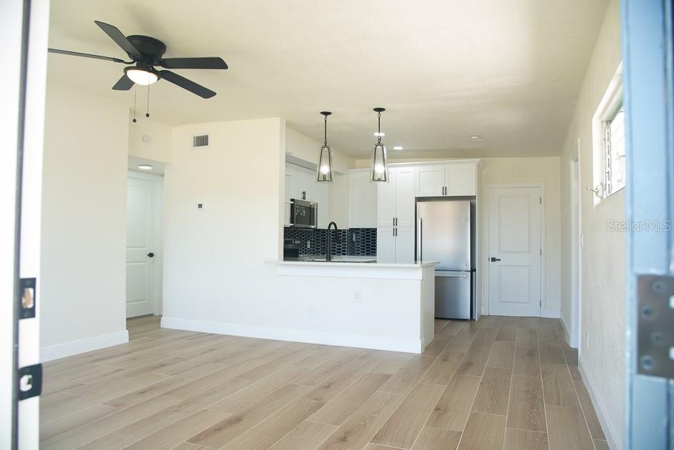 Kitchen/Living Room Combo