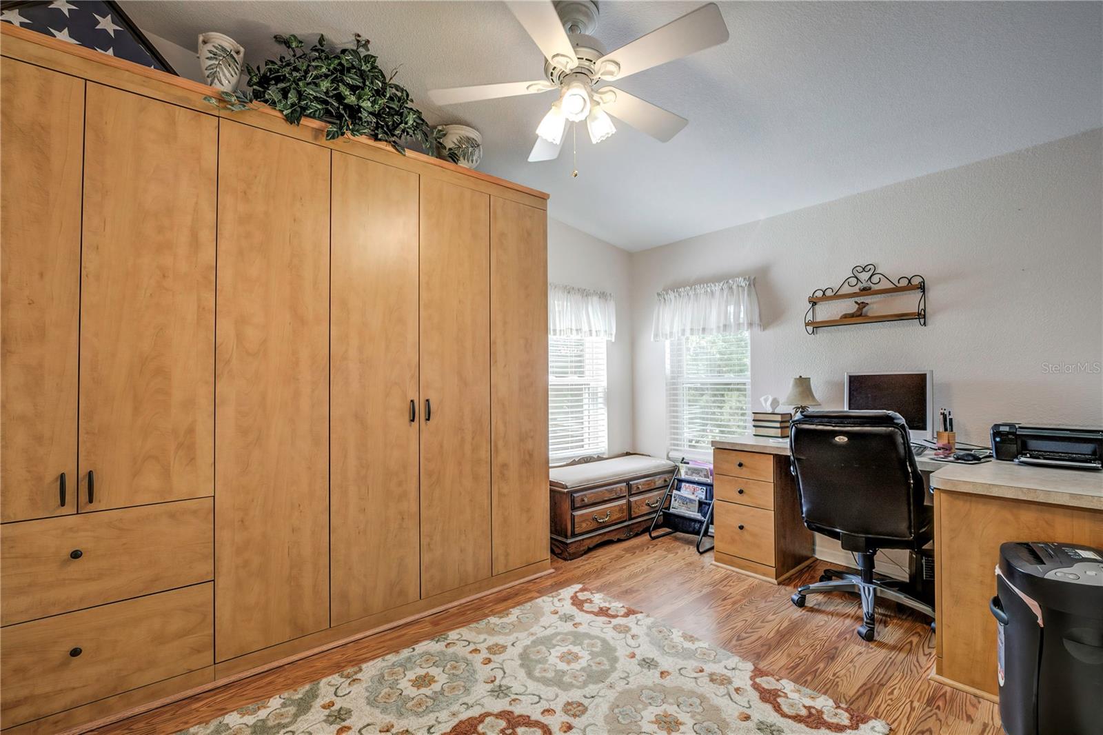 3rd bedroom with Murphy bed