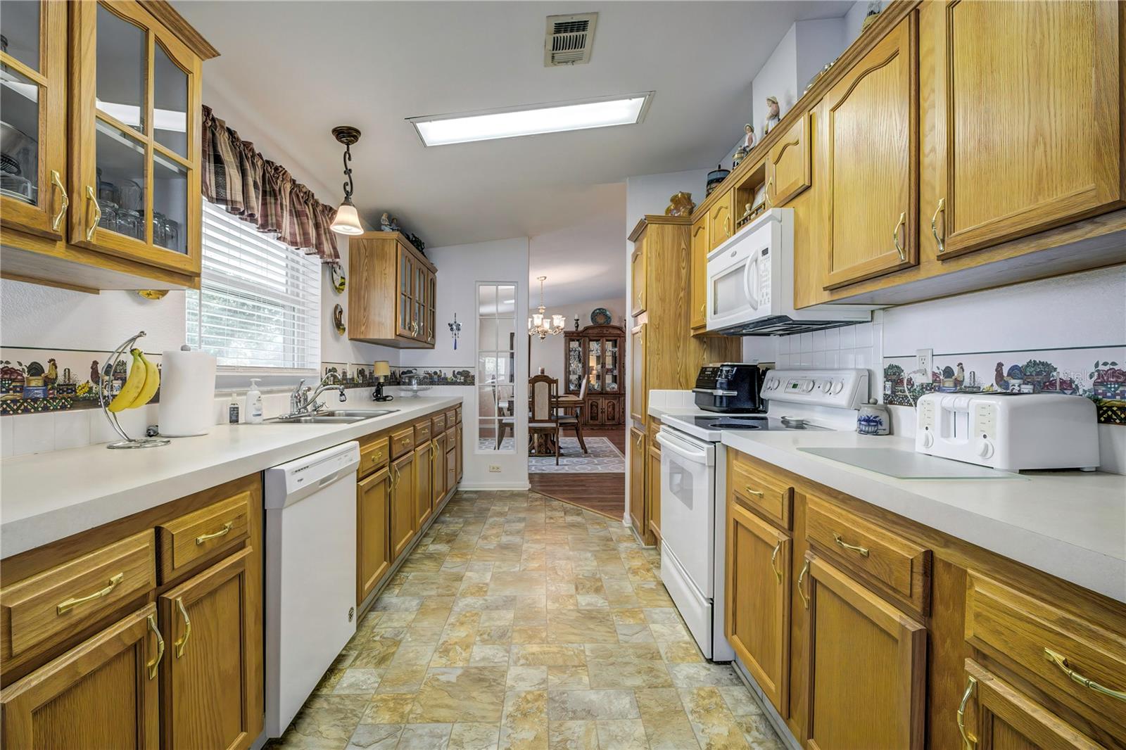 side door entrance into kitchen