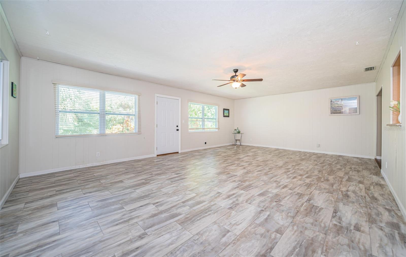 Light & Bright Family Room